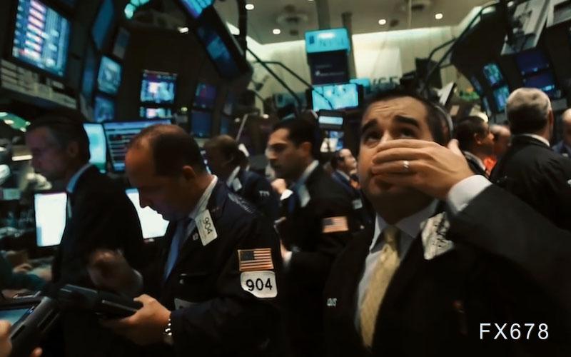 美联储“放水”买债，AI公司“烧钱”竞赛